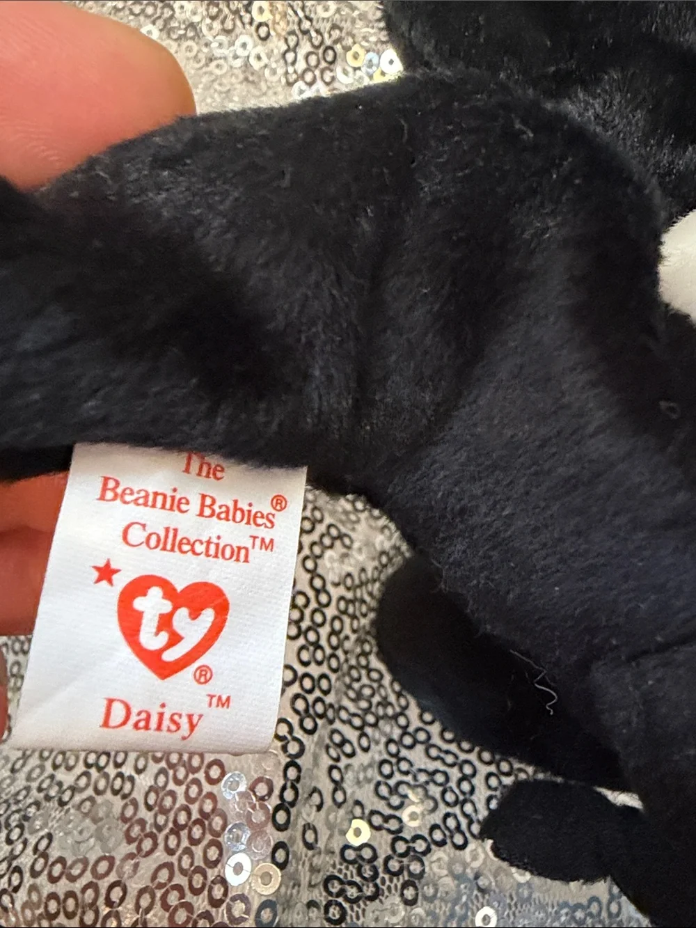 NWT Daisy the Cow Ty Beanie Baby Plush with Heart Tag
